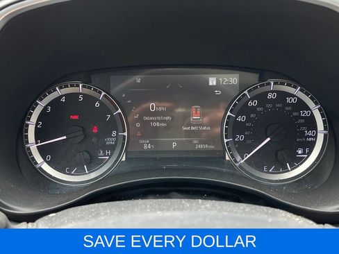 Used 2023 Toyota Highlander XLE FWD image 7