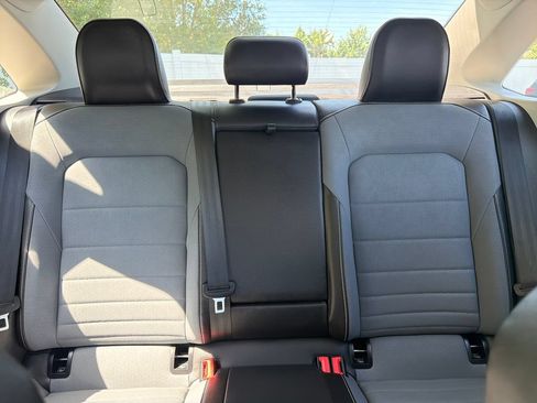 Used 2025 Volkswagen Jetta SE w/ Sunroof Package FWD image 52