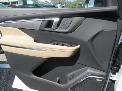 New 2026 Buick Enclave Preferred w/ Power Package FWD image 17