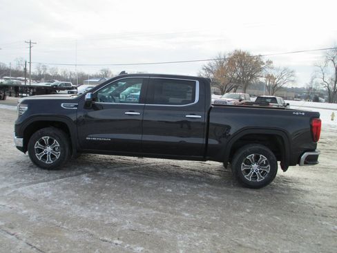 New 2026 GMC Sierra 1500 SLT w/ SLT Convenience Package image 8