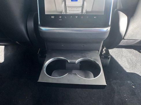Used 2022 Tesla Model X image 53
