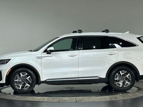 Used 2021 Kia Sorento S FWD image 3