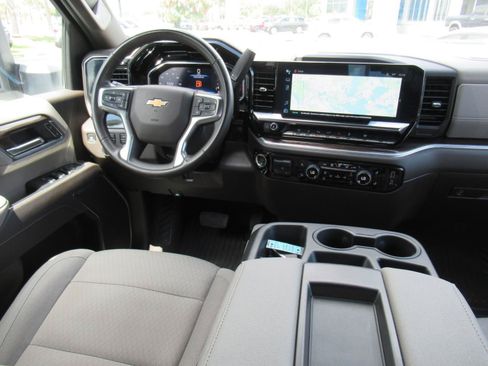 Used 2025 Chevrolet Silverado 2500 LT w/ All Star Edition AWD/4WD image 12