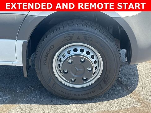 Used 2025 Mercedes-Benz Sprinter 3500 image 13