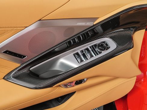 Used 2025 Chevrolet Corvette Z06 RWD image 35