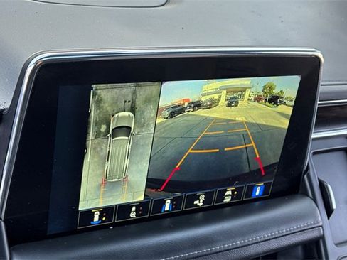 Used 2022 Chevrolet Tahoe Z71 w/ Off-Road Capability Package image 28