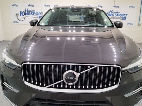 Used 2022 Volvo XC60 B5 Inscription w/ Advanced Package image 9