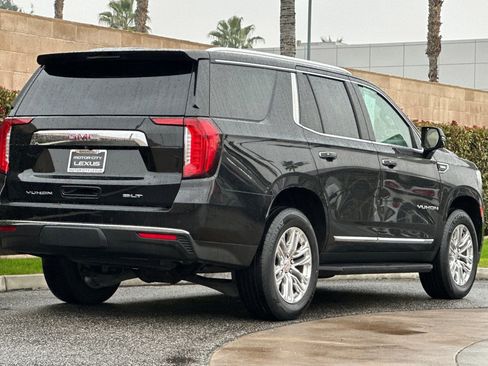 Used 2021 GMC Yukon SLT w/ Rear Media and Nav Package image 4