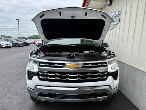 Used 2024 Chevrolet Silverado 1500 LTZ w/ LTZ Premium Package AWD/4WD image 6