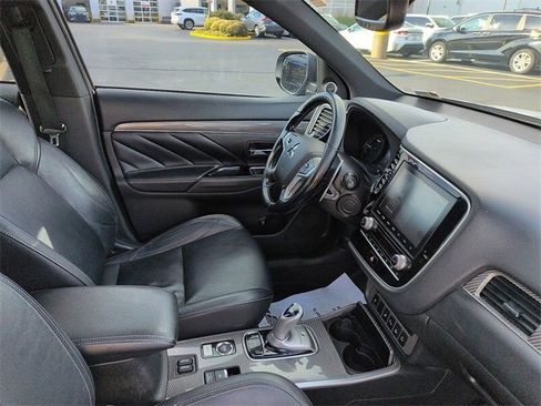 Used 2020 Mitsubishi Outlander GT image 11