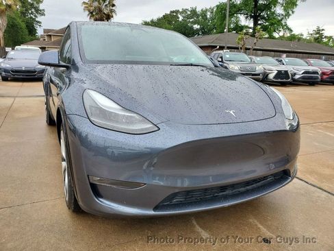 Used 2023 Tesla Model Y 2WD image 13