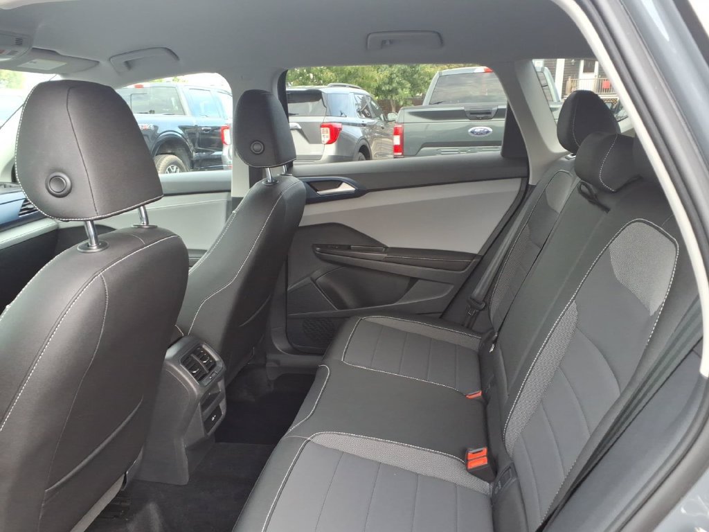 Used 2024 Volkswagen Taos SE AWD/4WD image 13