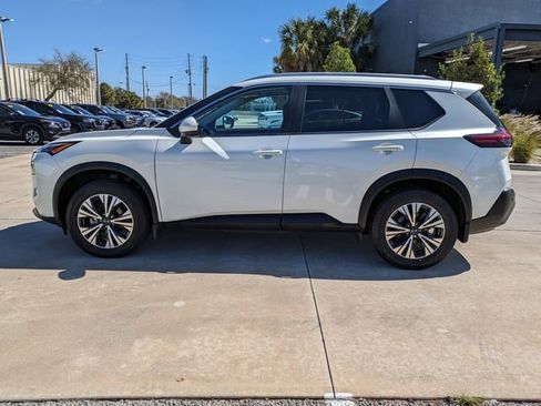 Used 2023 Nissan Rogue SV w/ SV Premium B Package image 8