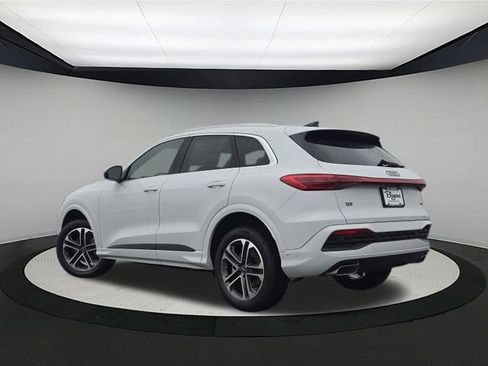 New 2025 Audi Q5 Premium image 5