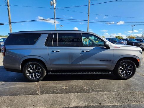 Used 2021 Chevrolet Suburban Z71 w/ Z71 Off-Road Package image 6