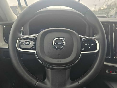 Certified 2025 Volvo XC60 B5 Plus AWD/4WD image 24
