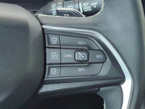 Used 2024 Jeep Grand Cherokee L Laredo AWD/4WD image 37