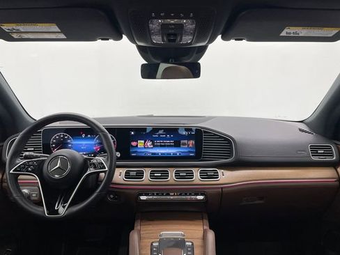 Used 2024 Mercedes-Benz GLE 350 4MATIC image 6