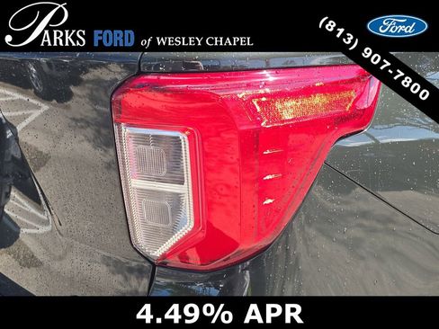 Used 2022 Ford Explorer XLT w/ Equipment Group 202A AWD/4WD image 7
