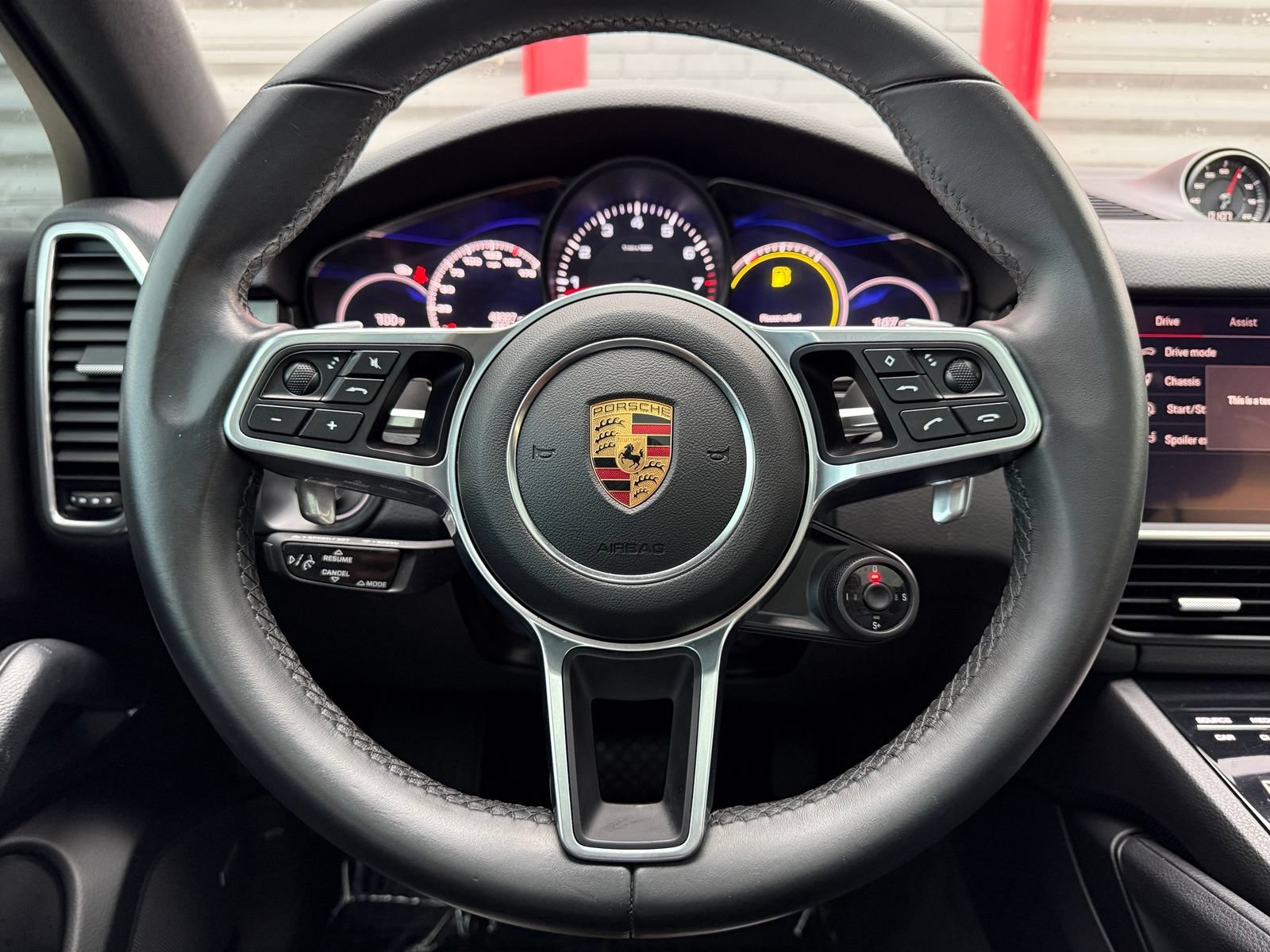 Used 2022 Porsche Cayenne Coupe AWD/4WD image 38