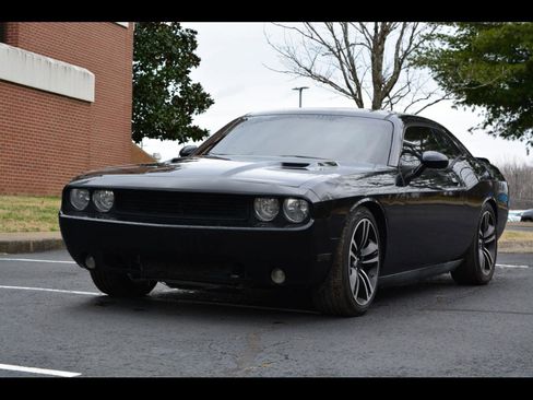 Used 2014 Dodge Challenger SRT8 Core image 1