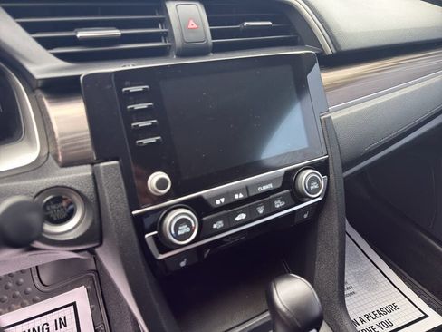 Used 2019 Honda Civic EX image 5