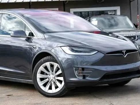 Used 2018 Tesla Model X 100D image 11