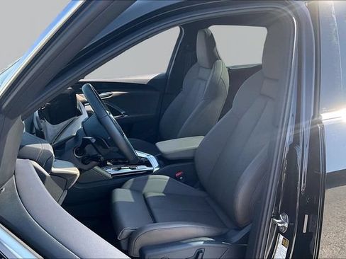Used 2025 Audi Q5 Premium Plus w/ Premium Plus AWD/4WD image 27