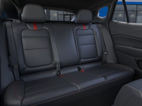 New 2026 Chevrolet Trax RS w/ Sunroof Package FWD image 17