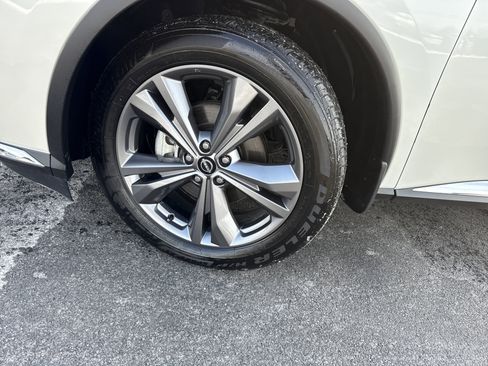 Used 2024 Nissan Murano Platinum w/ Cargo Package image 3