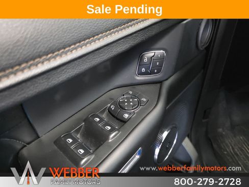 Used 2018 Ford Expedition Platinum AWD/4WD image 17