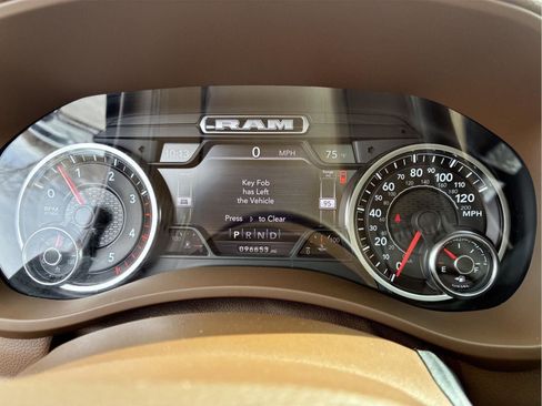 Used 2021 RAM 2500 Laramie AWD/4WD image 19