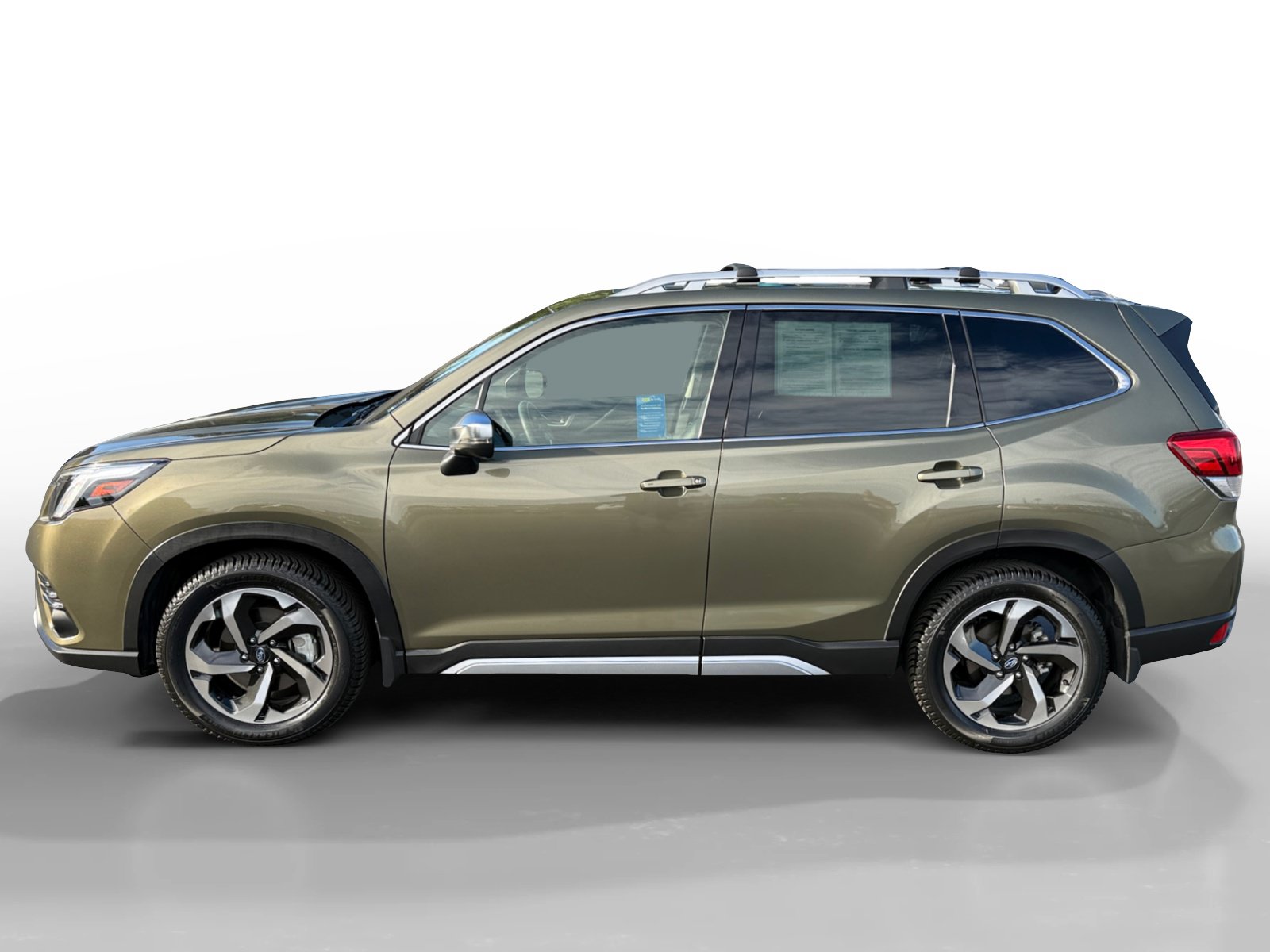 Certified 2022 Subaru Forester Touring w/ Popular Package #2 AWD/4WD image 2
