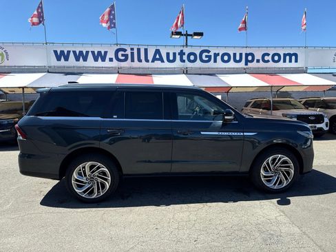 Certified 2025 Lincoln Navigator Reserve AWD/4WD image 6