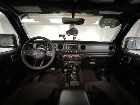 Used 2023 Jeep Gladiator Sport image 20