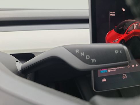 Used 2021 Tesla Model 3 Standard Range Plus image 14