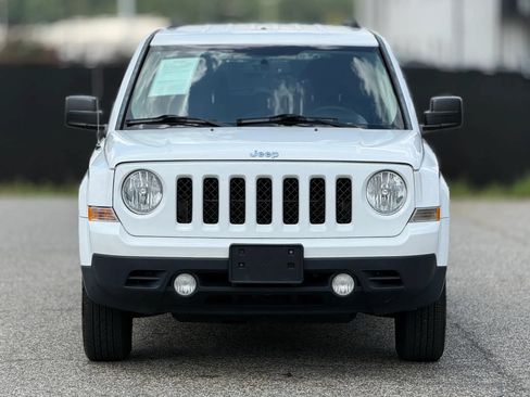 Used 2016 Jeep Patriot Sport w/ Power Value Group AWD/4WD image 5