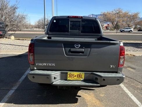 Used 2020 Nissan Frontier SV image 9