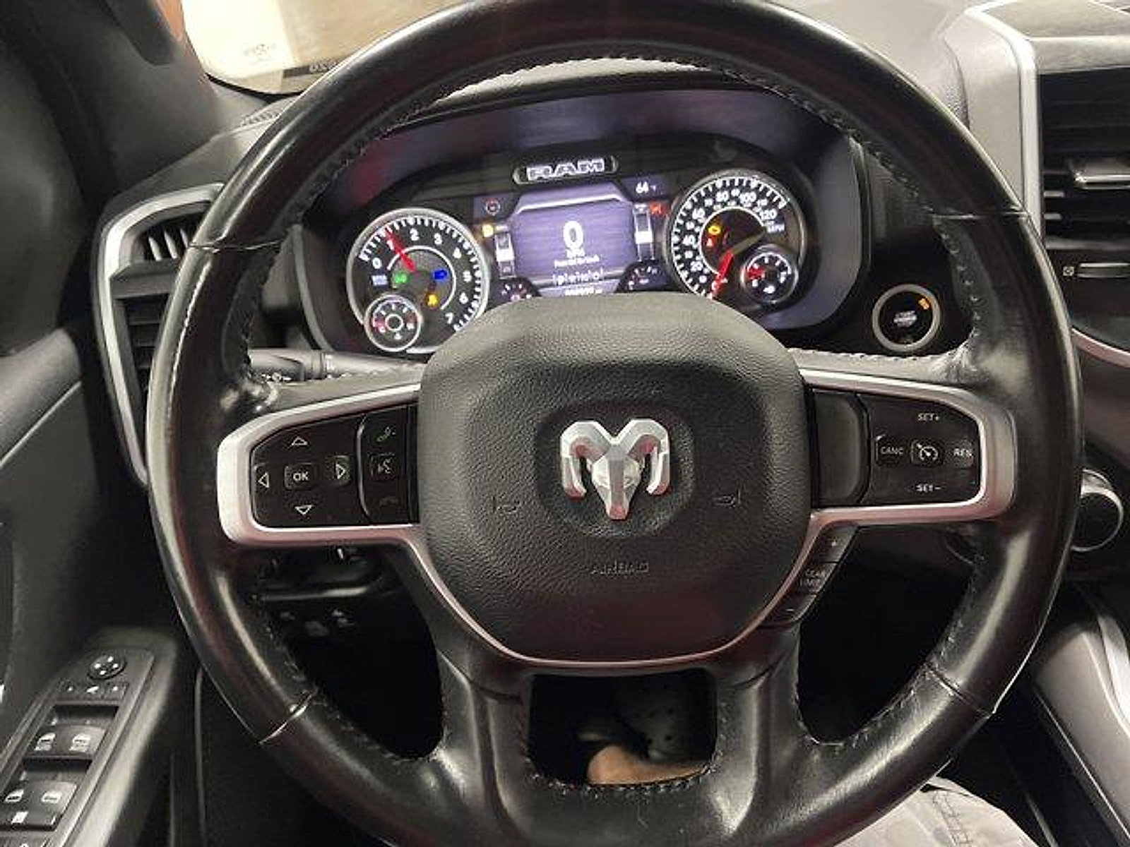 Used 2022 RAM 1500 Big Horn AWD/4WD image 23