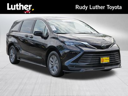 Certified 2026 Toyota Sienna LE