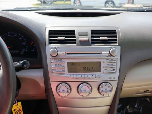 Used 2011 Toyota Camry LE w/ LE Extra-Value Pkg FWD image 16