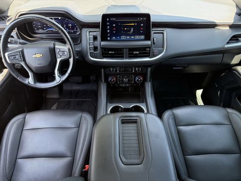 Used 2023 Chevrolet Suburban LT w/ Luxury Package RWD image 10