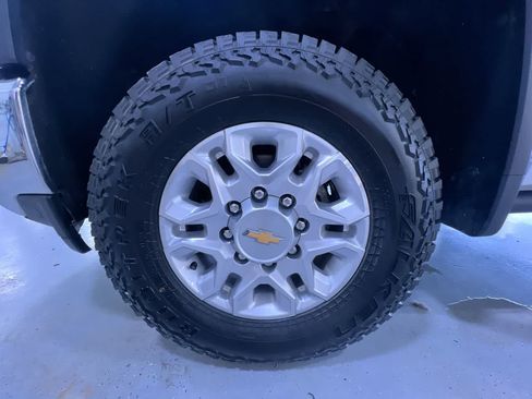 Used 2022 Chevrolet Silverado 2500 LT w/ All Star Edition AWD/4WD image 10