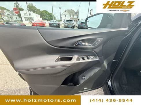 Certified 2022 Chevrolet Equinox RS w/ RS Leather Package AWD/4WD image 23