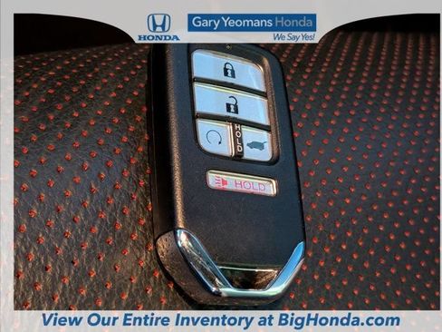 Certified 2025 Honda Passport Black Edition image 39