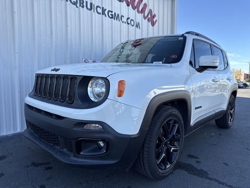 Used 2018 Jeep Renegade Altitude image 10