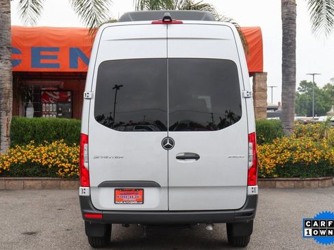 Used 2024 Mercedes-Benz Sprinter 2500 image 6
