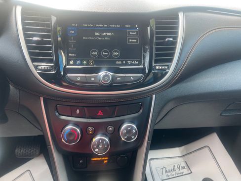 Used 2019 Chevrolet Trax LT FWD image 11