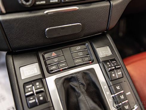 Used 2018 Porsche Macan GTS w/ Premium Package Plus image 31