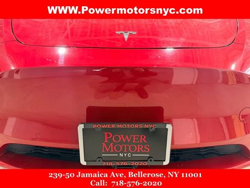 Used 2022 Tesla Model Y Long Range image 8